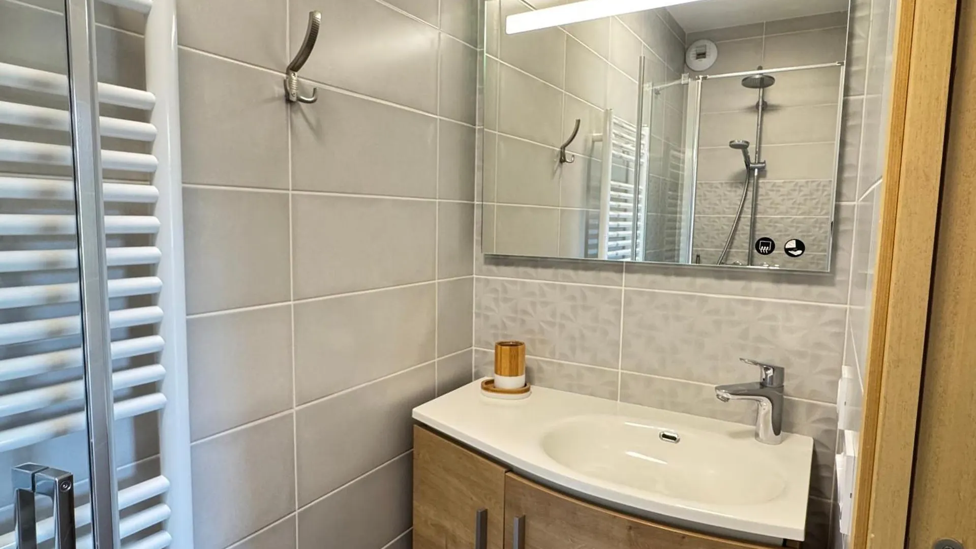 Magnifique Appartement 4* Les Gets, 48M², Proche Centre, Balcons, 6 Couchages, Services Inclus - Fr-1-623-20